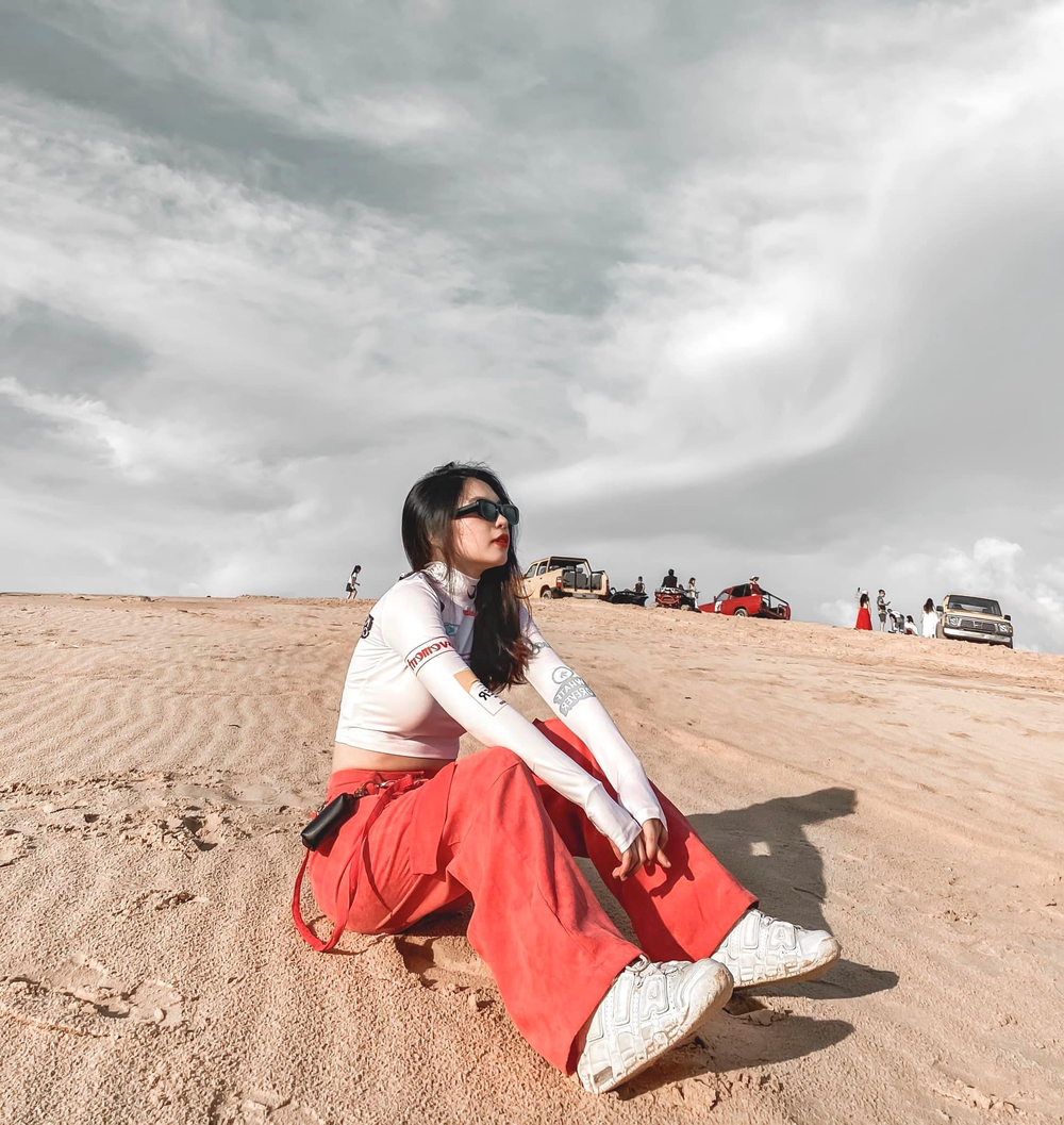 Bạn có thể chọn trang phục có màu sắc rực rỡ